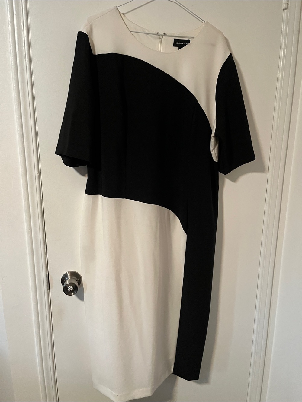 Liz Claiborne Black and White Colorblock Midi Dress